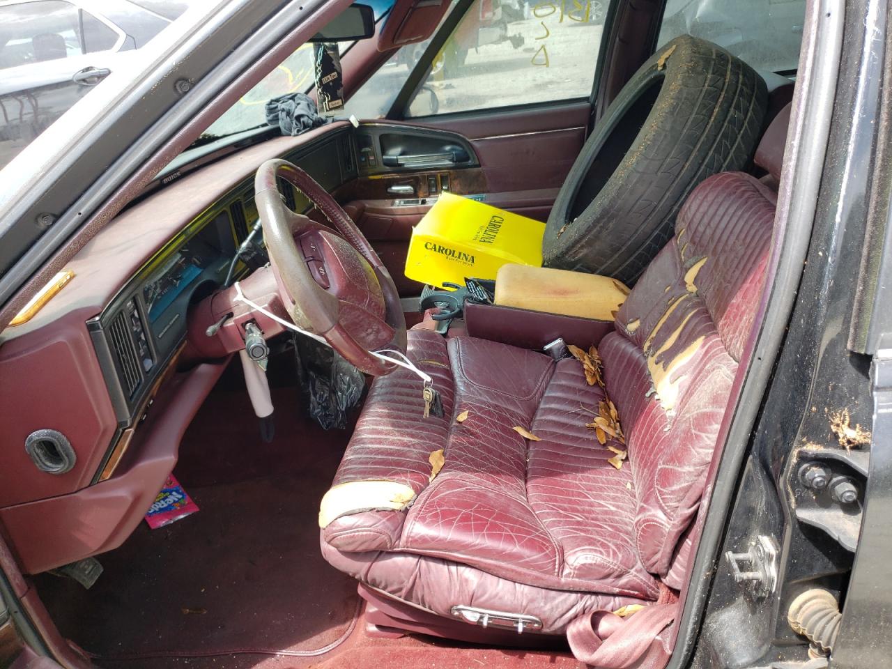 Photo 5 from auction – 1994 BUICK PARK AVENU with VIN 1G4CU5216RH609060