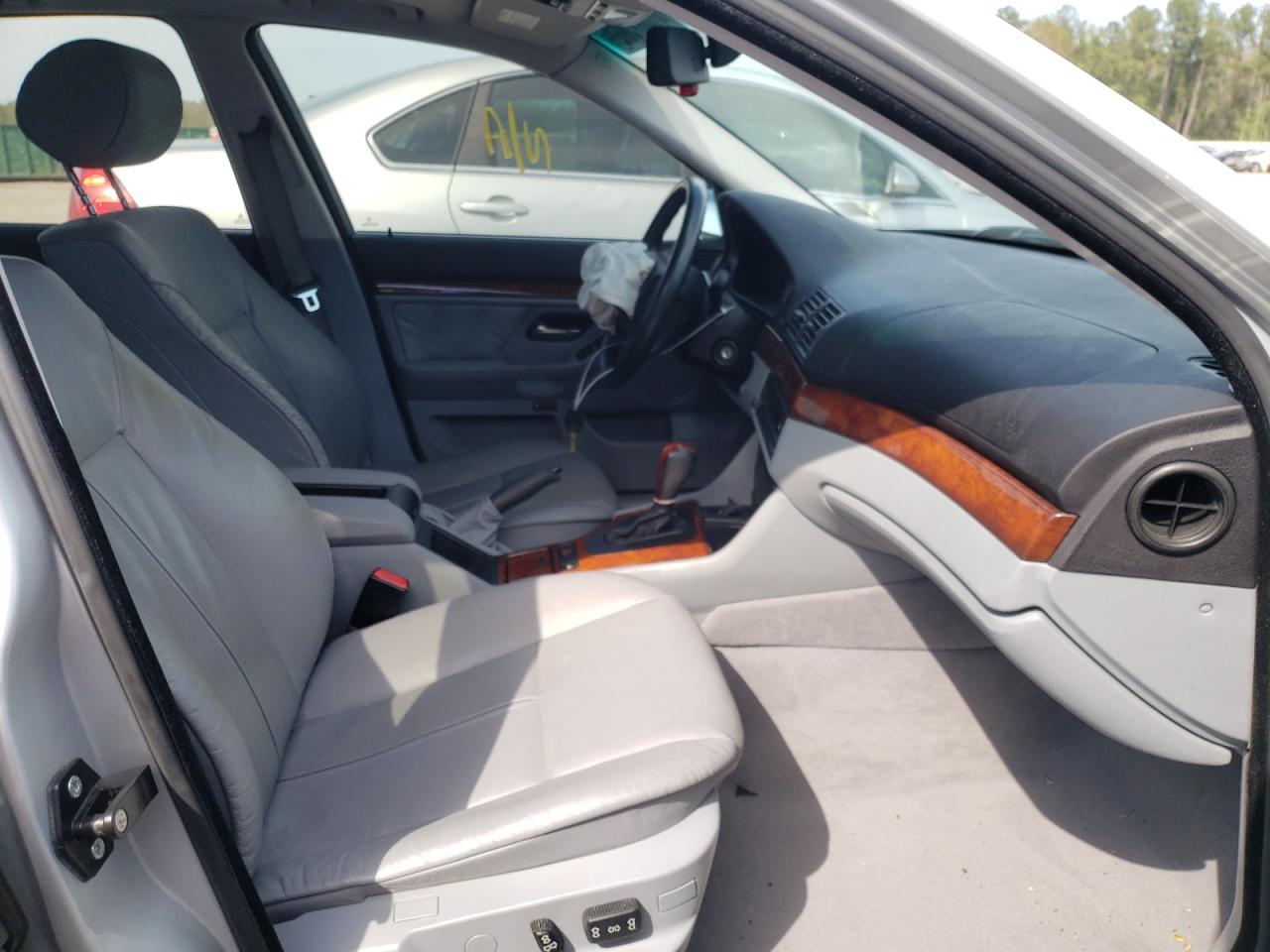 Photo 5 from auction – 2003 BMW 530 I AUTO with VIN WBADT63453CK35035