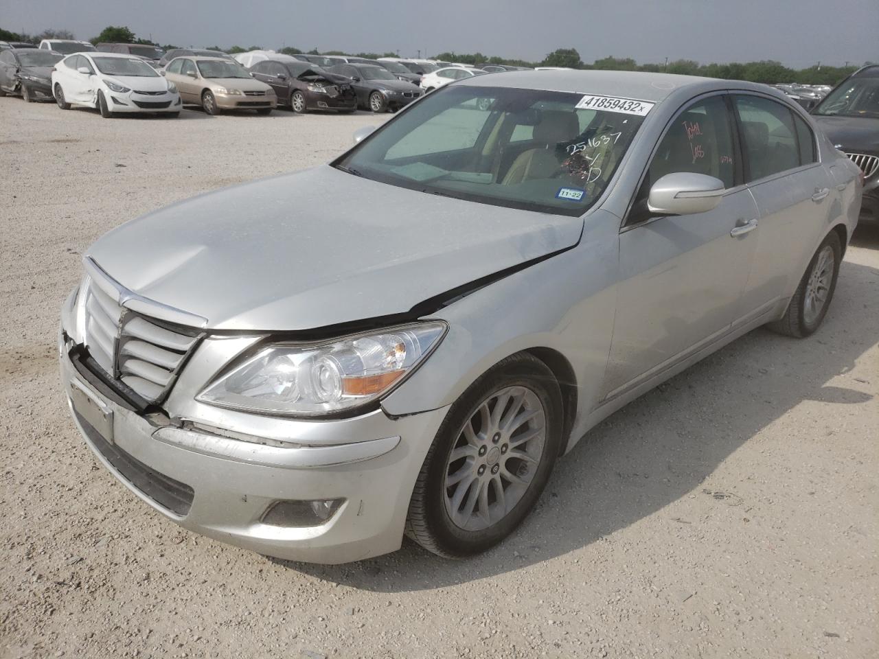 Photo 2 from auction – 2011 HYUNDAI GENESIS 3. with VIN KMHGC4DE5BU124128