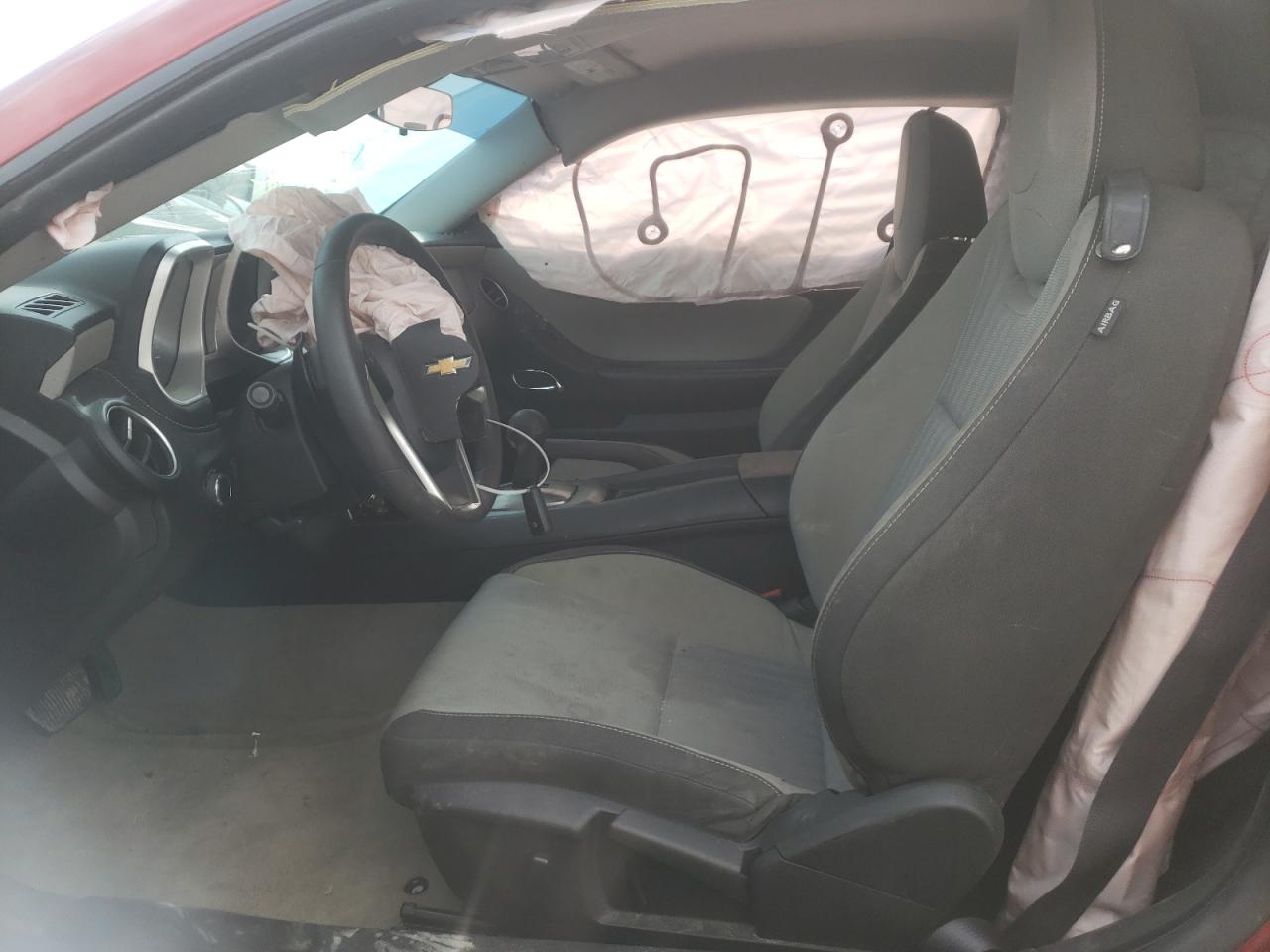 Photo 5 from auction – 2015 CHEVROLET CAMARO LS with VIN 2G1FB1E31F9215326