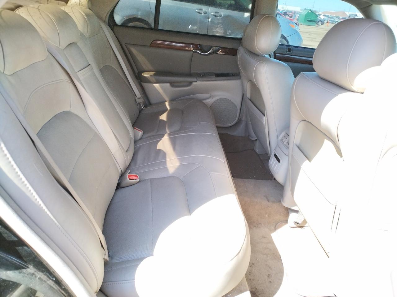 Photo 6 from auction – 2005 CADILLAC DEVILLE DT with VIN 1G6KF57935U140538