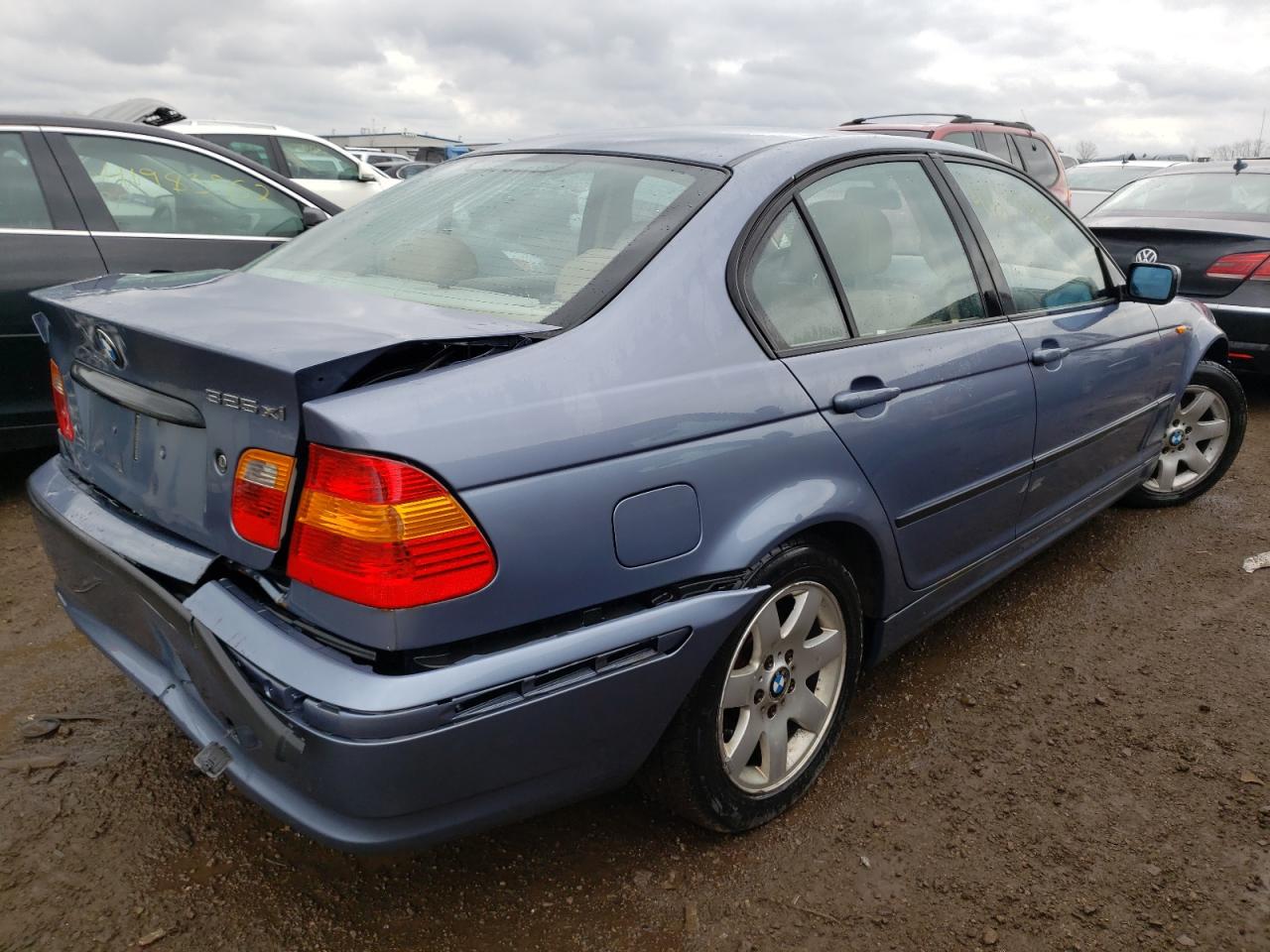 Photo 4 from auction – 2002 BMW 325 XI with VIN WBAEU33442PF67820