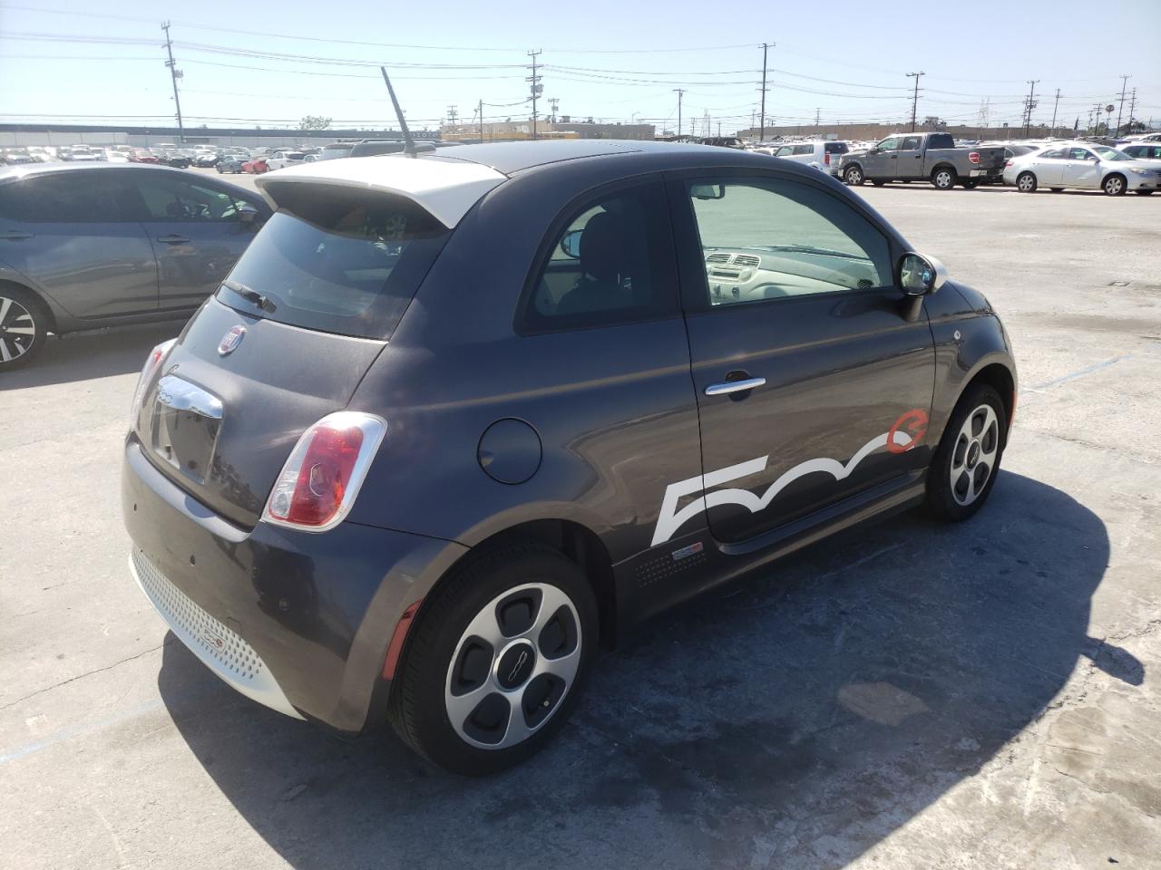 Photo 4 from auction – 2014 FIAT 500 ELECTR with VIN 3C3CFFGE3ET189659
