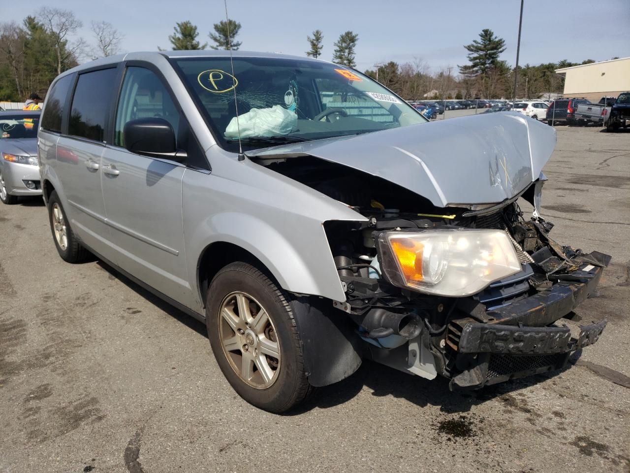 CHRYSLER TOWN & COU 2010 with VIN 2A4RR2D19AR423933 - Photo from auction