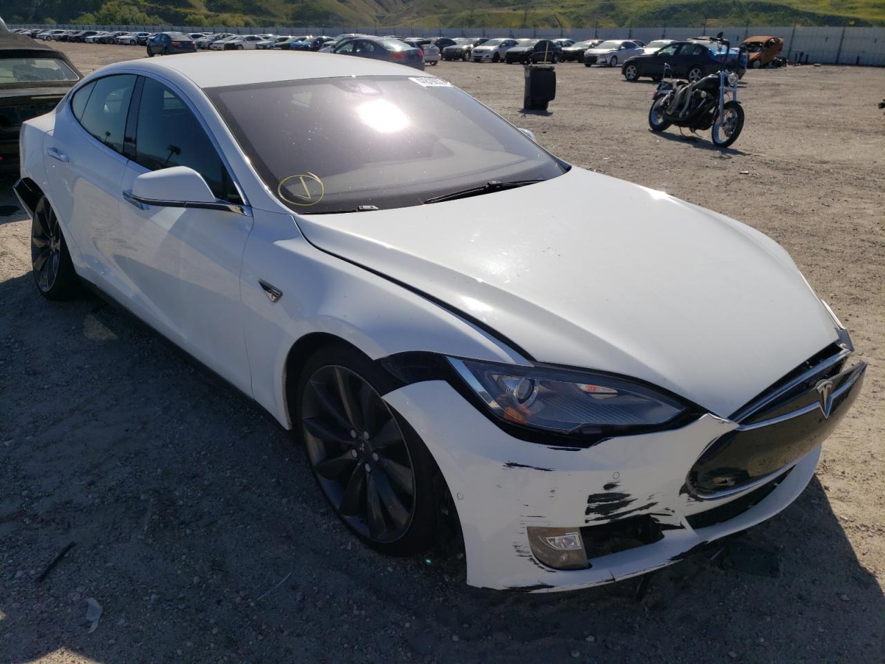 TESLA MODEL S 2016 with VIN 5YJSA1E28GF132389 - Photo from auction