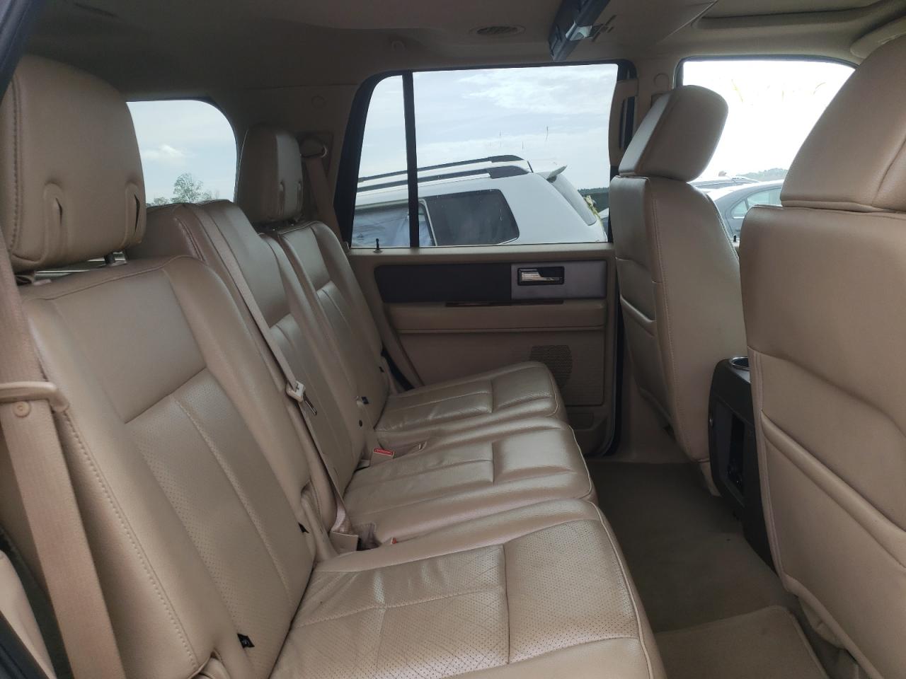 Photo 6 from auction – 2008 FORD EXPEDITION with VIN 1FMFU17548LA12566