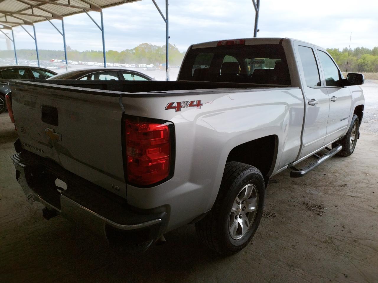 Photo 4 from auction – 2019 CHEVROLET SILVERADO with VIN 2GCVKPEC3K1171909