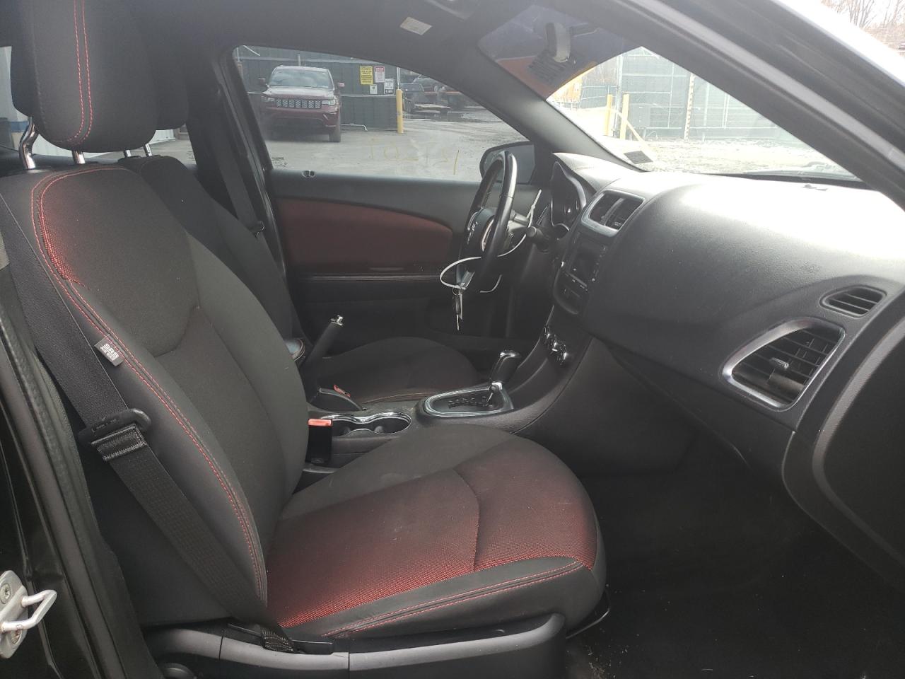 Photo 5 from auction – 2011 DODGE AVENGER MA with VIN 1B3BD1FG2BN587493