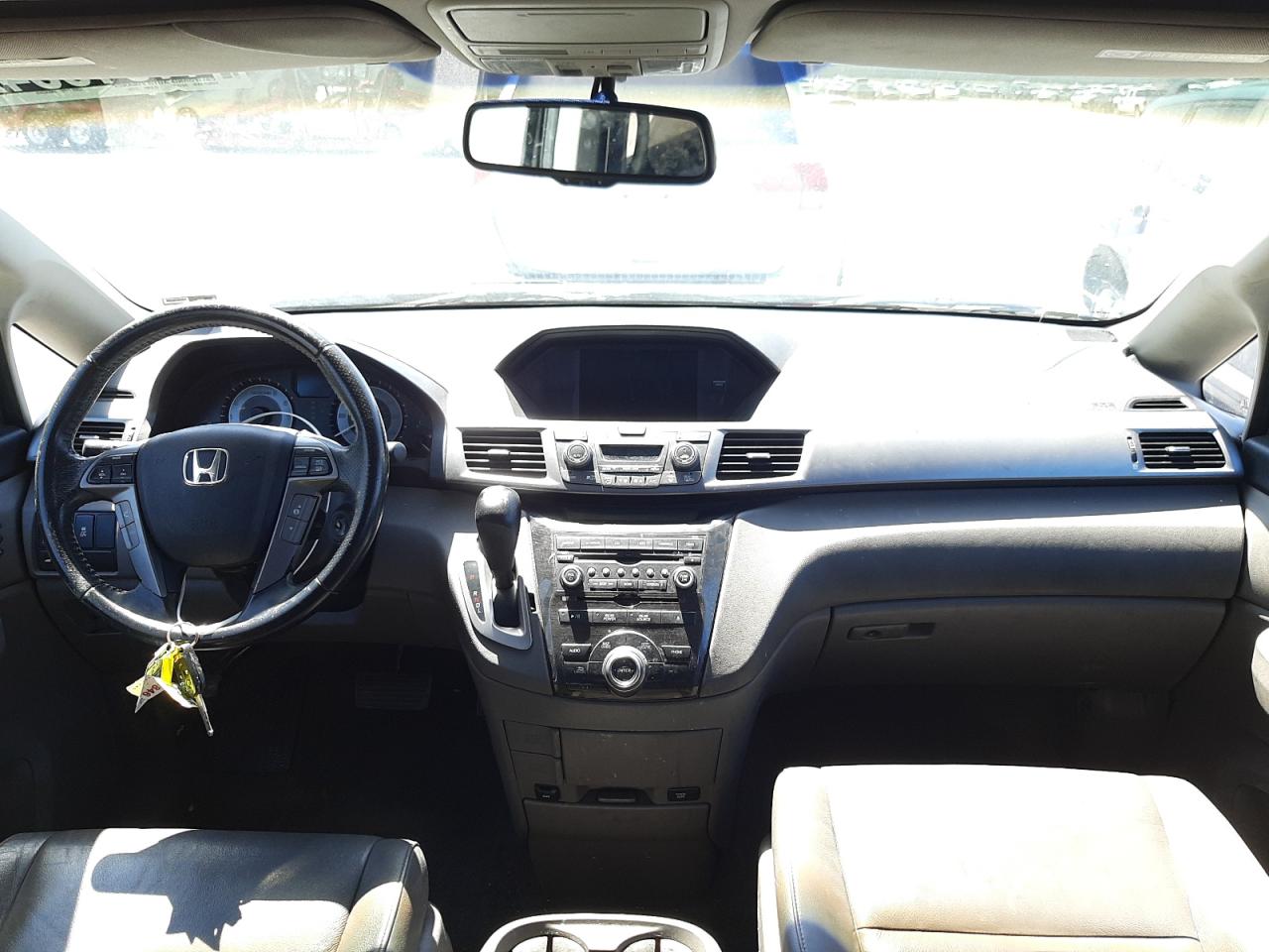 Photo 9 from auction – 2011 HONDA ODYSSEY TO with VIN 5FNRL5H98BB022086