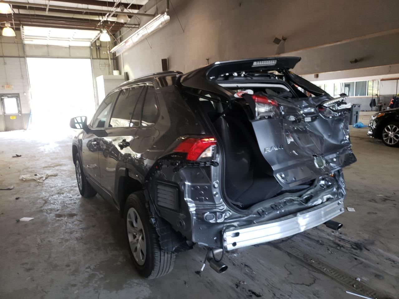 Photo 3 from auction – 2021 TOYOTA RAV4 LE with VIN 2T3F1RFV1MW192397