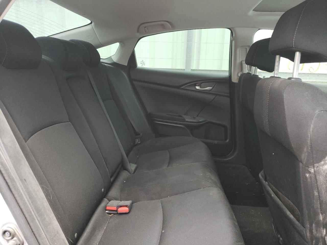 Photo 6 from auction – 2017 HONDA CIVIC EX with VIN 19XFC2F71HE040219