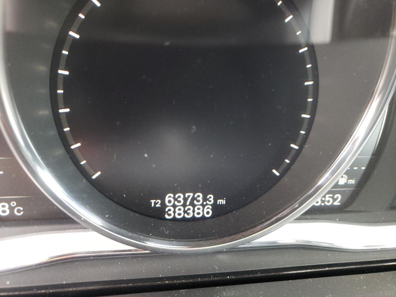 Photo 8 from auction – 2018 VOLVO S60 PREMIE with VIN LYV402HK6JB159029
