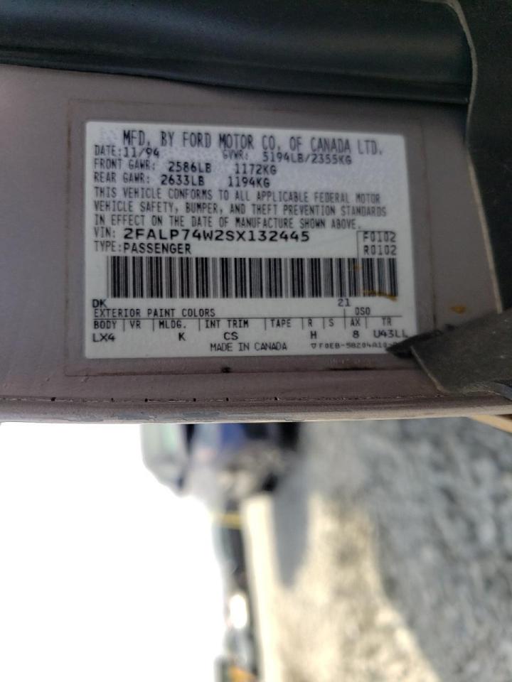 Photo 10 from auction – 1995 FORD CROWN VICT with VIN 2FALP74W2SX132445