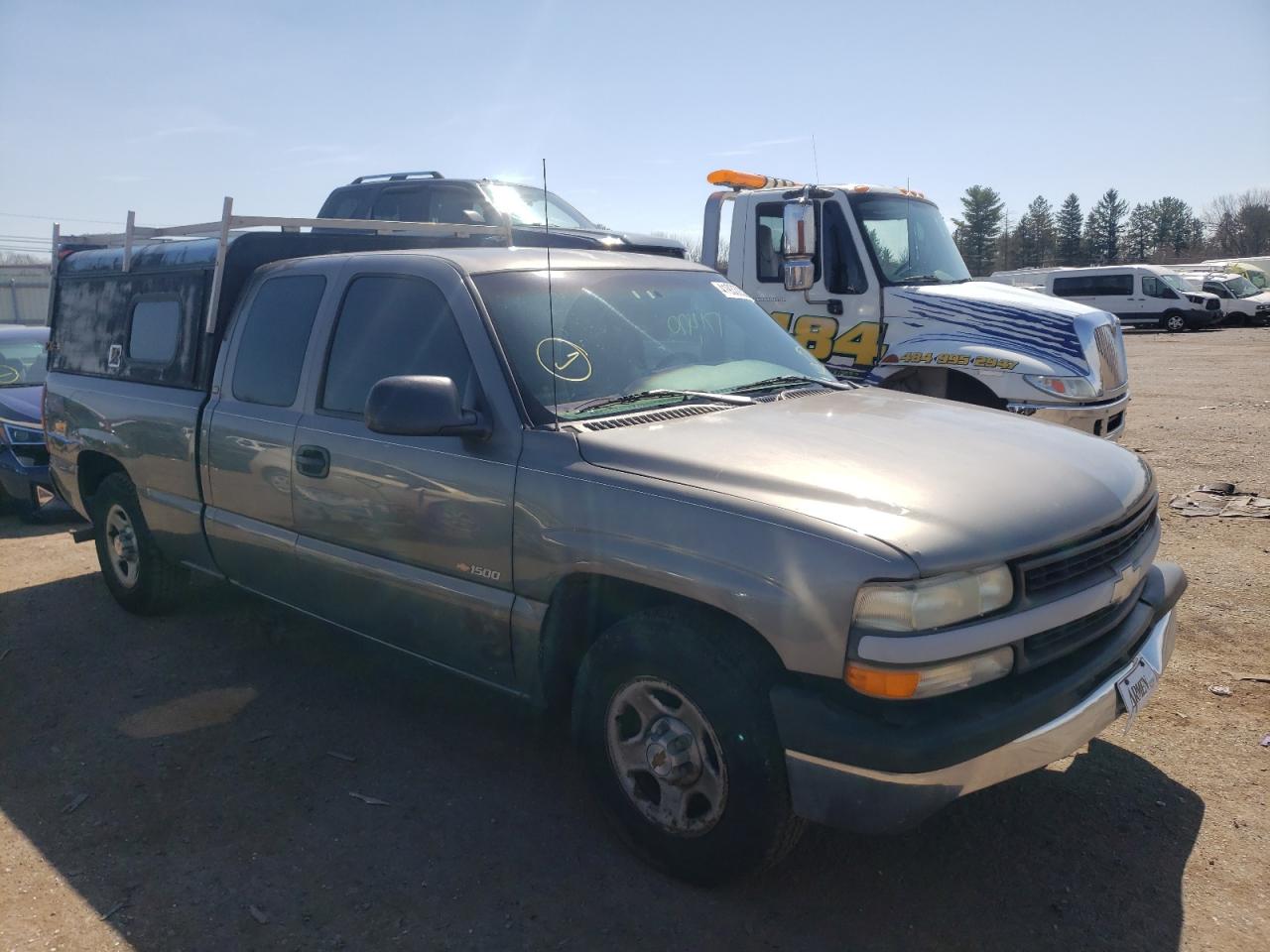 CHEVROLET SILVERADO 1999 with VIN 2GCEC19W3X1259042 - Photo from auction