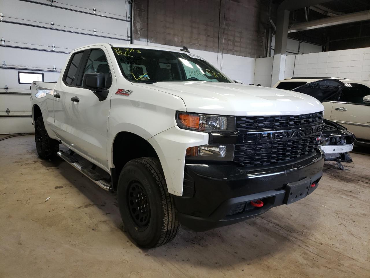 Photo 11 from auction – 2019 CHEVROLET SILVERADO with VIN 1GCRYCEF0KZ270651