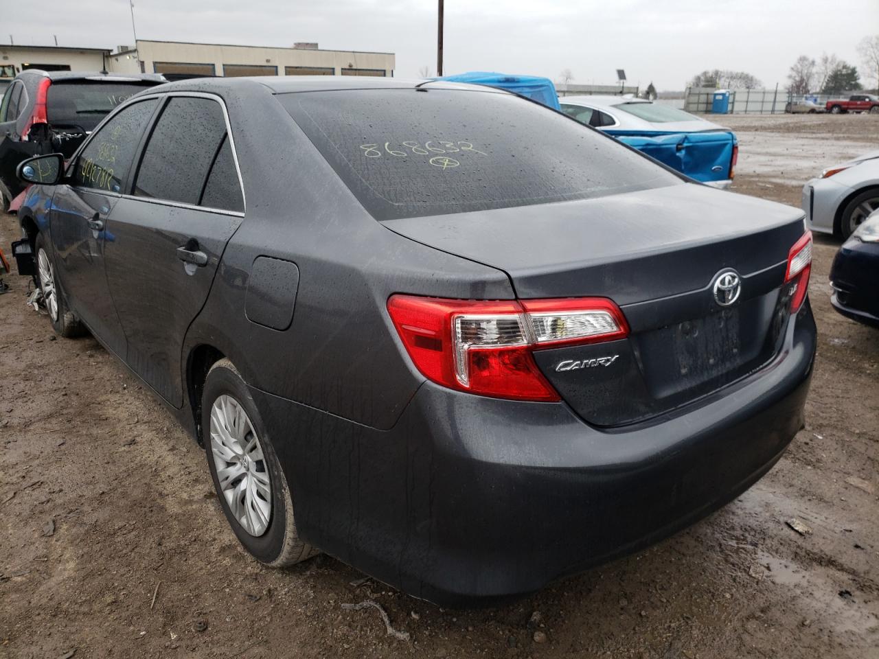 Photo 3 from auction – 2014 TOYOTA CAMRY L with VIN 4T1BF1FK0EU868632