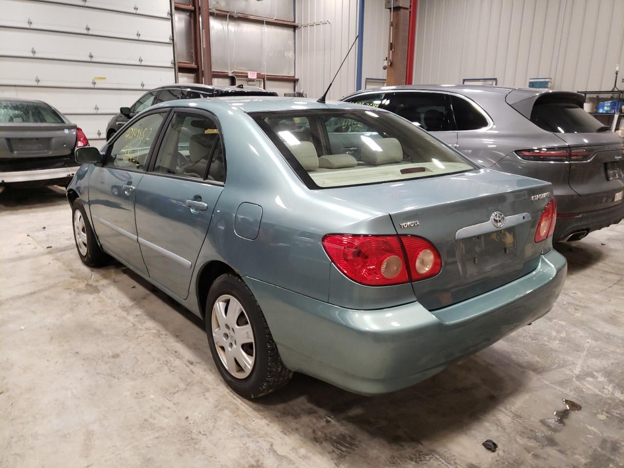 Photo 3 from auction – 2005 TOYOTA COROLLA CE with VIN 1NXBR32E95Z357181