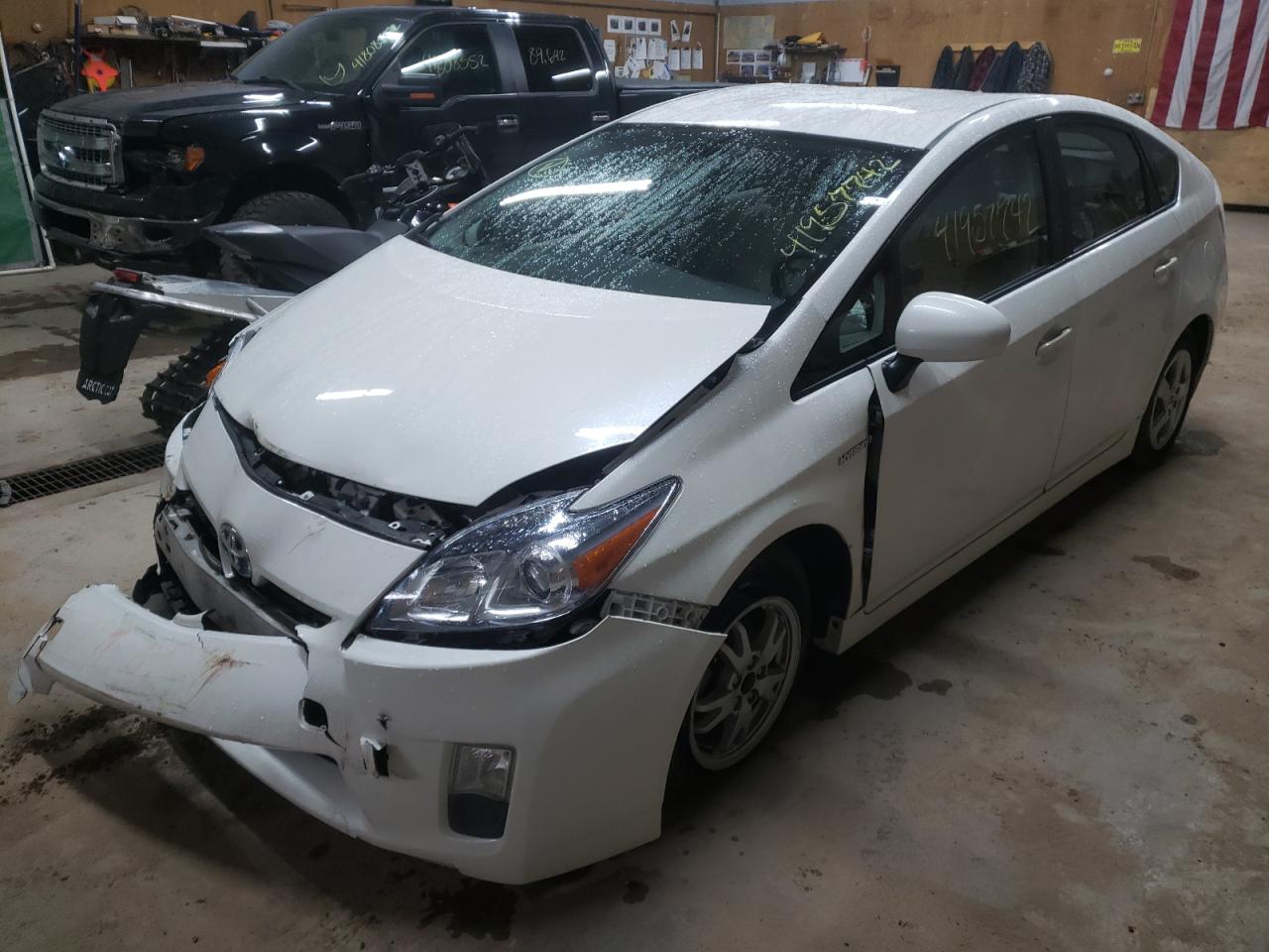 Photo 2 from auction – 2010 TOYOTA PRIUS with VIN JTDKN3DU2A5013166