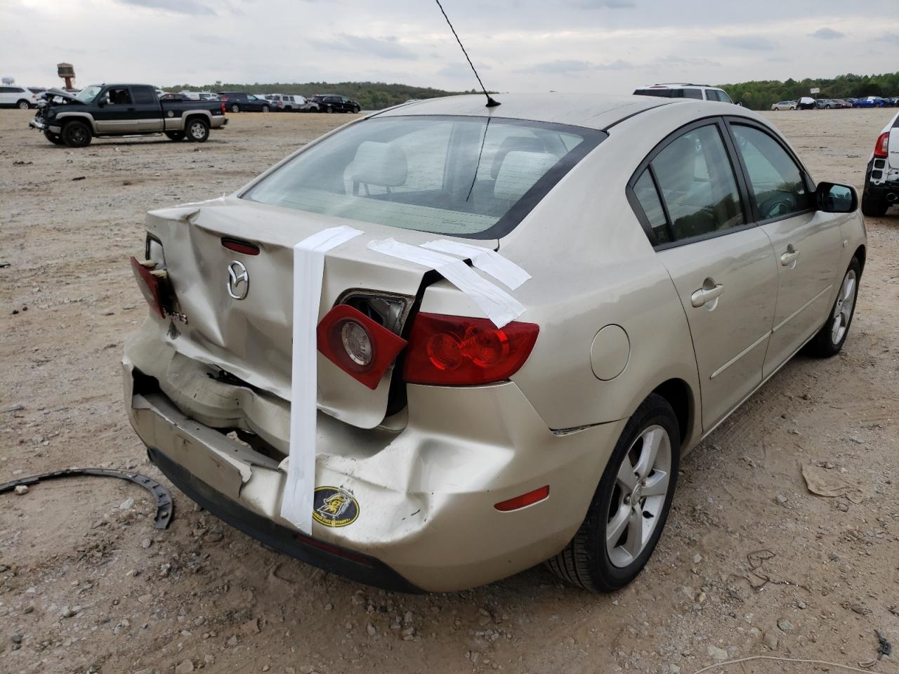 Photo 4 from auction – 2004 MAZDA 3 I with VIN JM1BK12F941163398