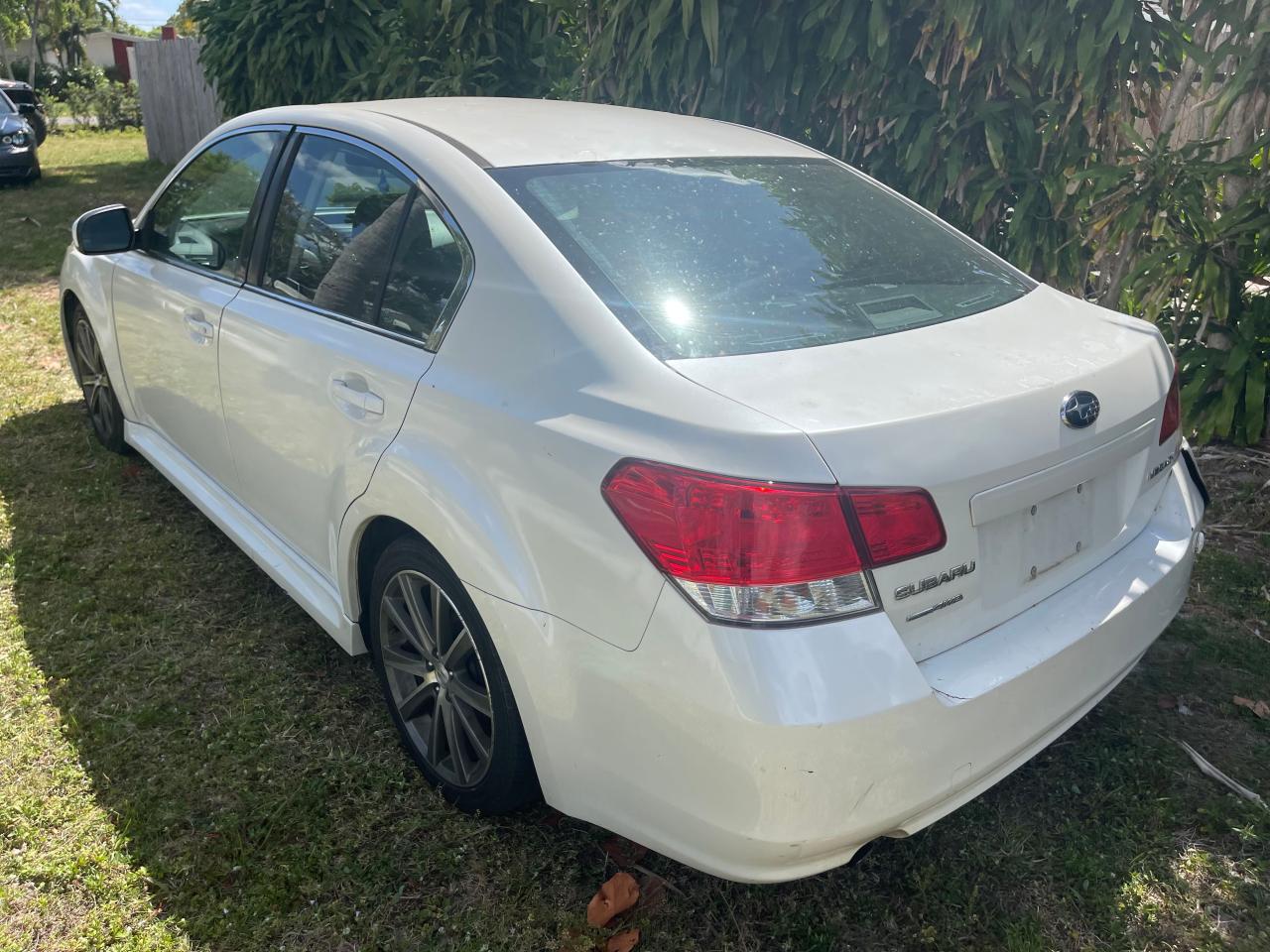 Photo 3 from auction – 2013 SUBARU LEGACY 2.5 with VIN 4S3BMCG60D3045369