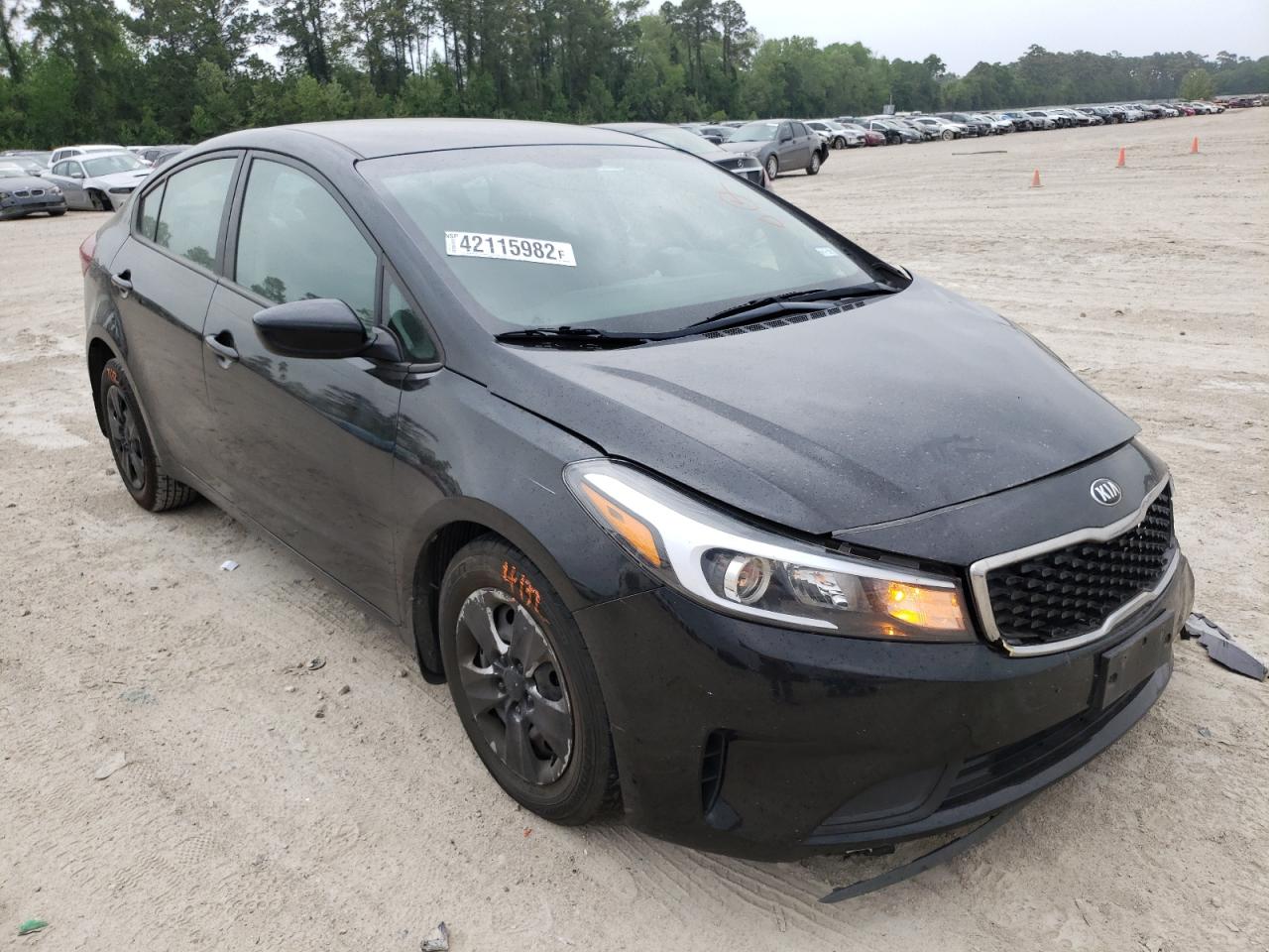 KIA FORTE LX 2018 with VIN 3KPFK4A73JE165265 - Photo from auction