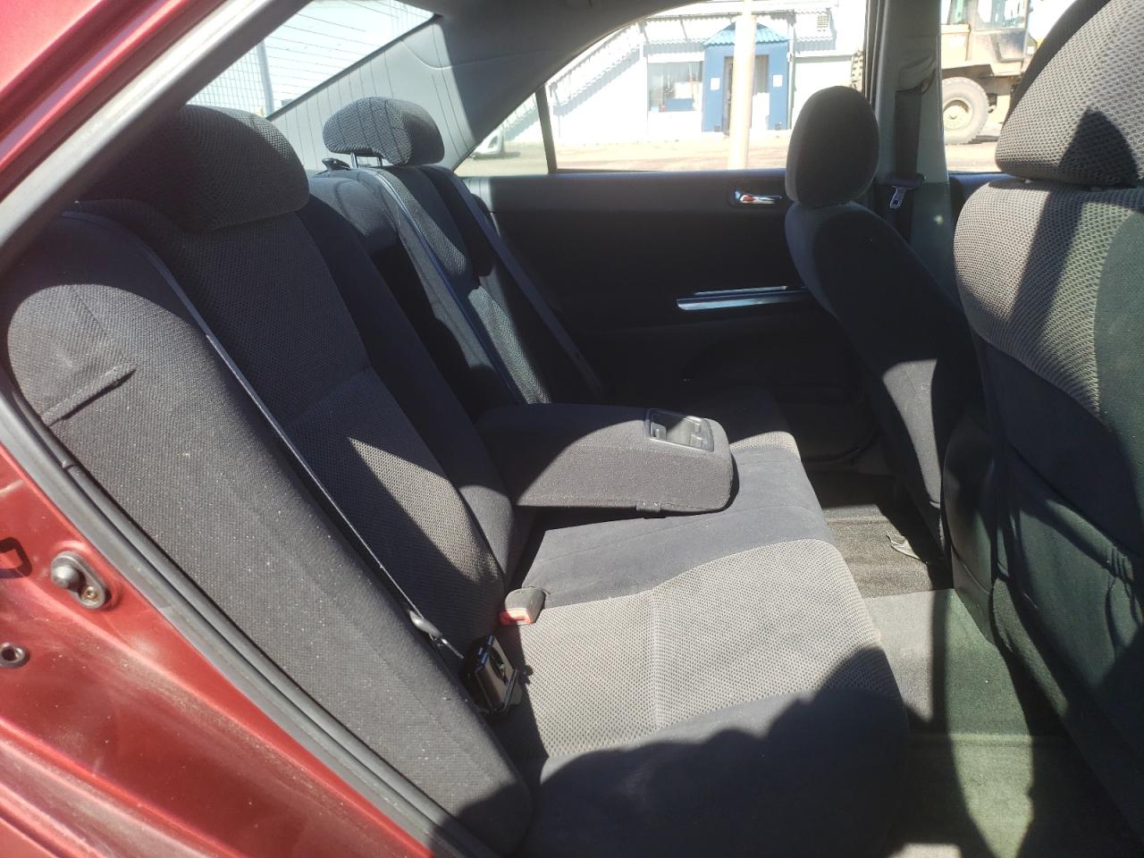 Photo 6 from auction – 2004 TOYOTA CAMRY LE with VIN 4T1BE32K44U310222