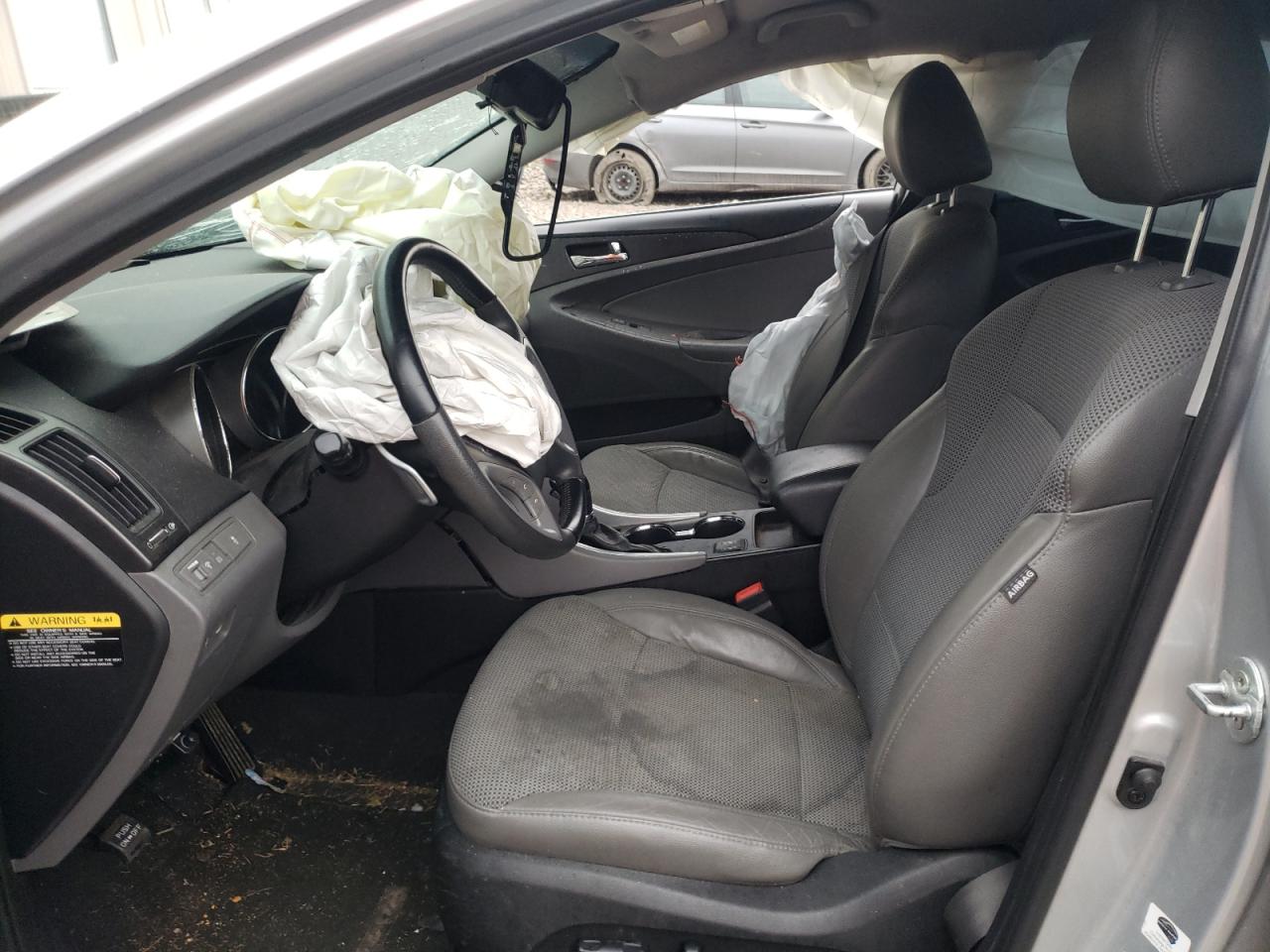 Photo 5 from auction – 2013 HYUNDAI SONATA SE with VIN 5NPEC4AC1DH771489