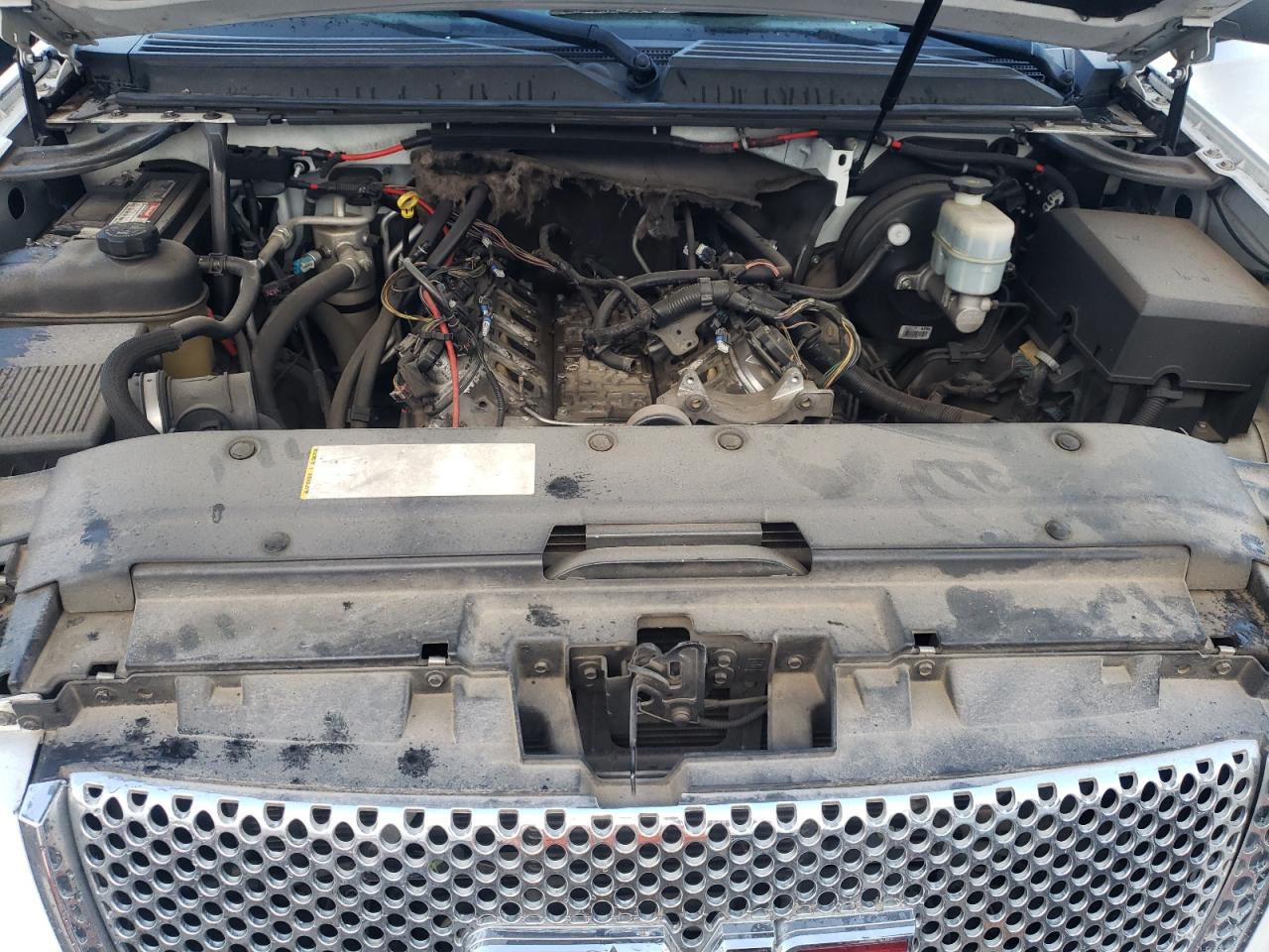 Photo 7 from auction – 2007 GMC YUKON DENA with VIN 1GKFK638X7J141708