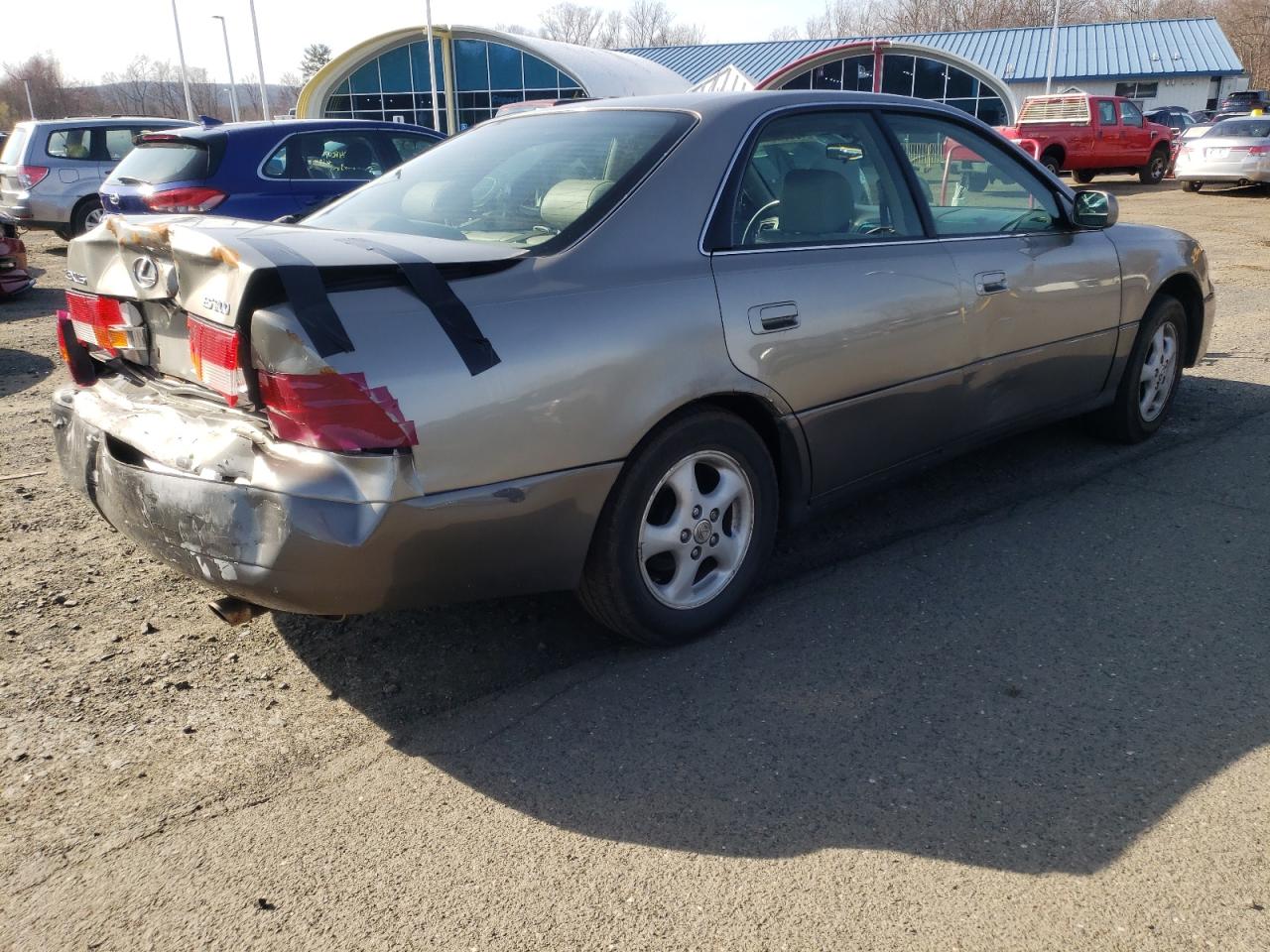 Photo 4 from auction – 1997 LEXUS ES300 with VIN JT8BF22GXV0068907