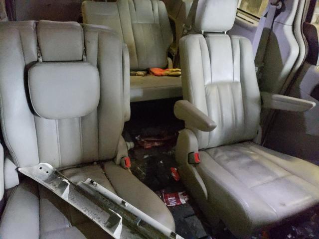 Photo 6 from auction – 2012 CHRYSLER TOWN & COU with VIN 2C4RC1CG0CR314187