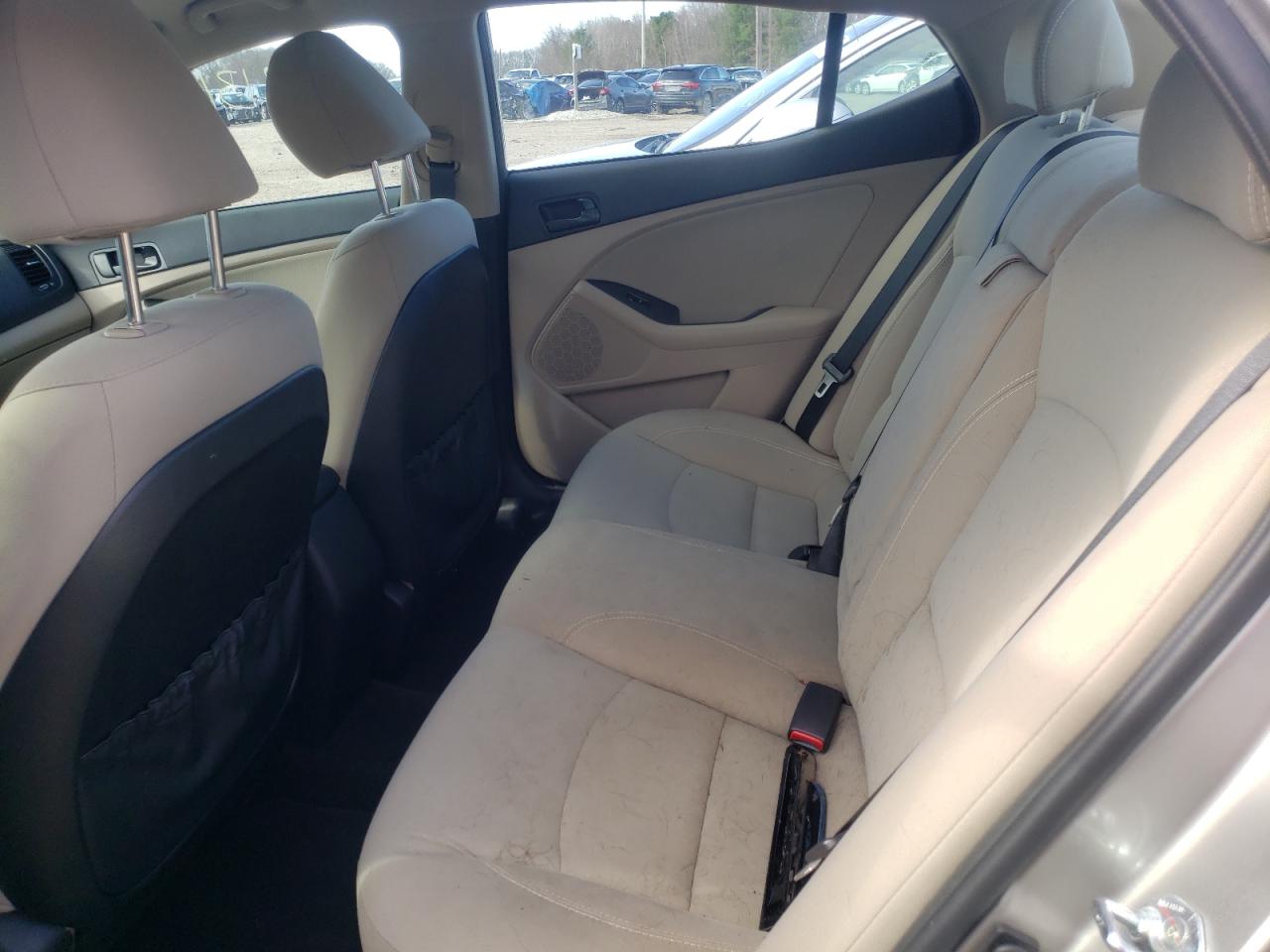 Photo 6 from auction – 2015 KIA OPTIMA LX with VIN 5XXGM4A73FG367052
