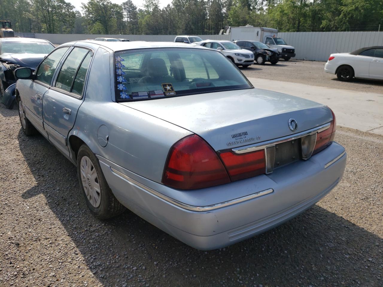 Photo 3 from auction – 2004 MERCURY GRAND MARQ with VIN 2MEFM74W04X694376