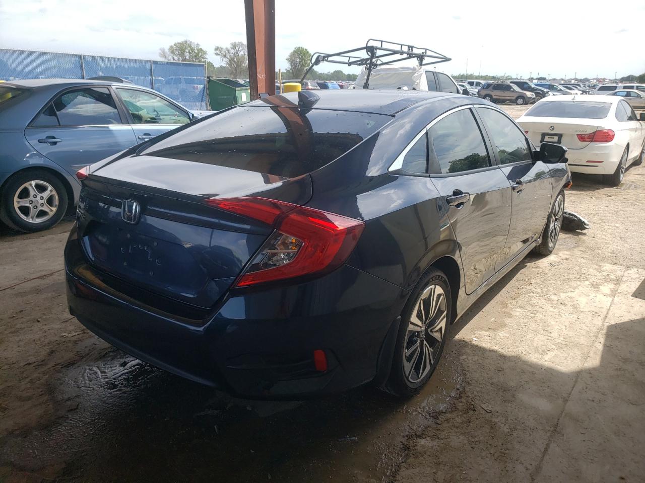 Photo 4 from auction – 2016 HONDA CIVIC EXL with VIN 19XFC1F7XGE044794