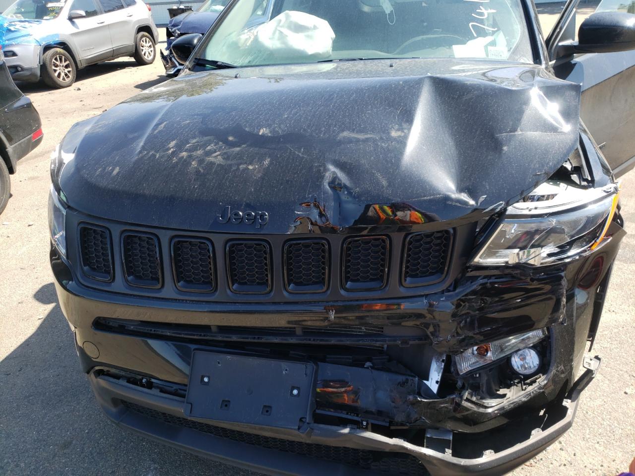 Foto 7 de la subasta – 2019 JEEP COMPASS LA con VIN 3C4NJDBB6KT741896
