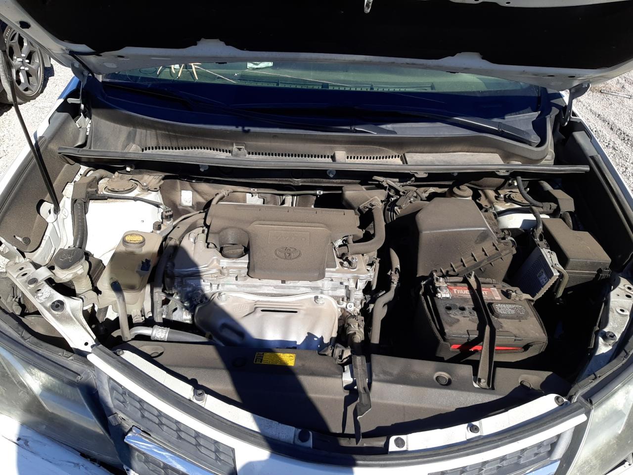 Photo 7 from auction – 2014 TOYOTA RAV4 LE with VIN 2T3BFREV8EW149002
