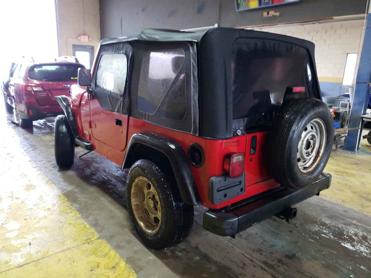 Photo 3 from auction – 2001 JEEP WRANGLER / with VIN 1J4FA29P51P310344