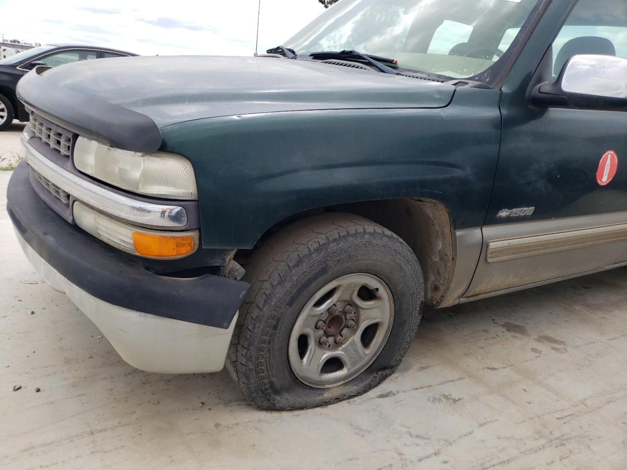 Photo 9 from auction – 2001 CHEVROLET SILVERADO with VIN 2GCEC19T811357321