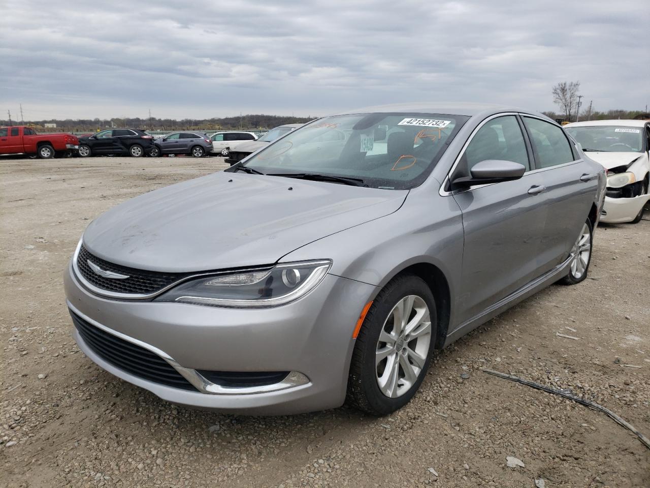 Photo 2 from auction – 2015 CHRYSLER 200 LIMITE with VIN 1C3CCCAB6FN503845