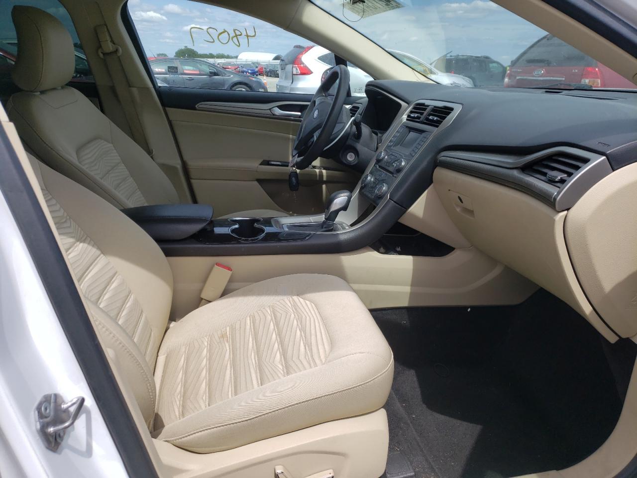 Photo 5 from auction – 2016 FORD FUSION SE with VIN 3FA6P0H7XGR134702