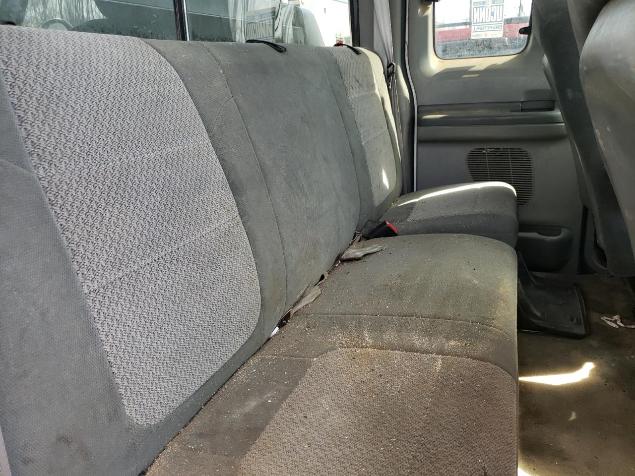 Photo 6 from auction – 2003 FORD F350 SRW S with VIN 1FDSX35F83EB17458