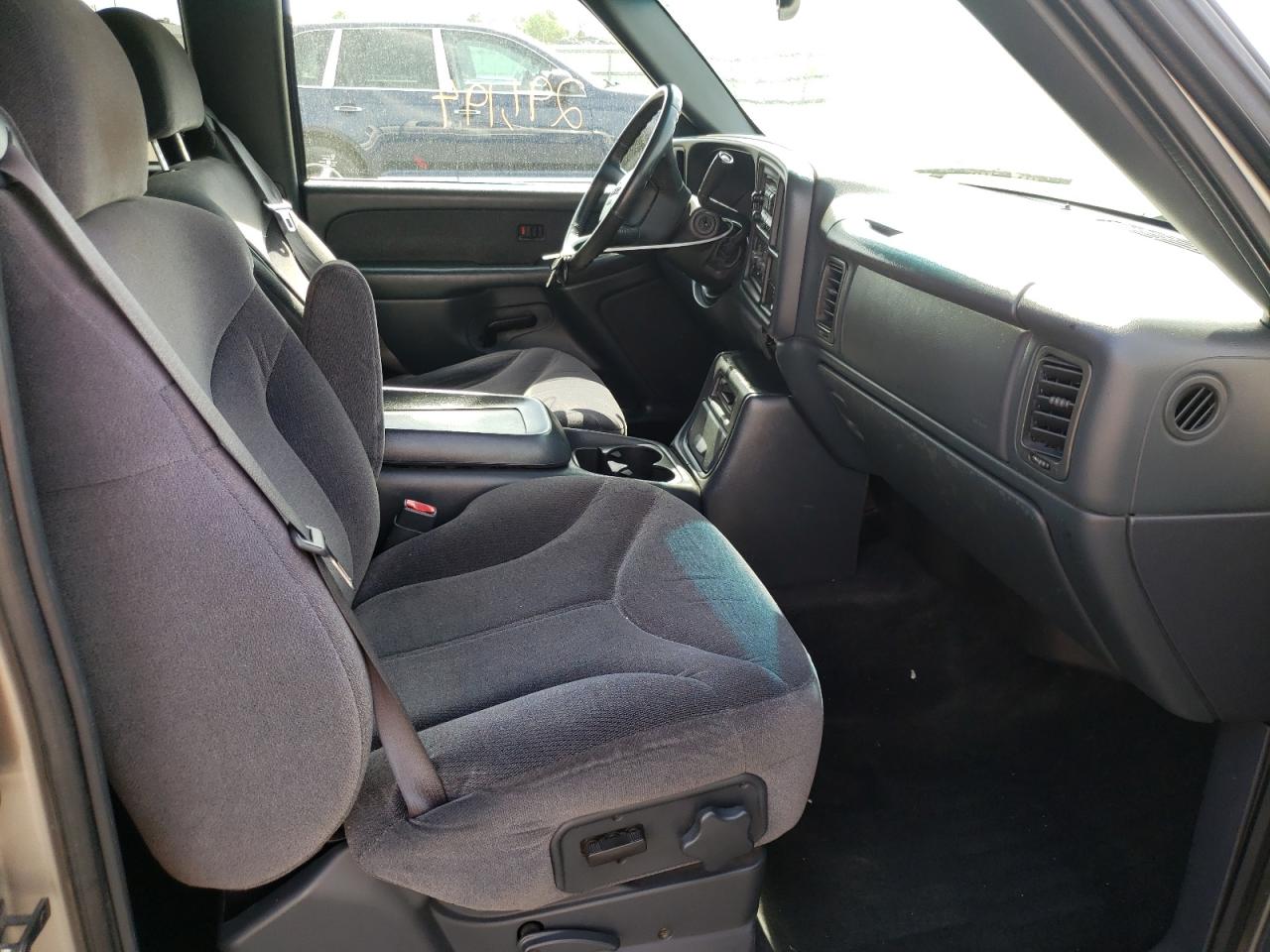 Photo 5 from auction – 2002 GMC NEW SIERRA with VIN 2GTEC19T321354716