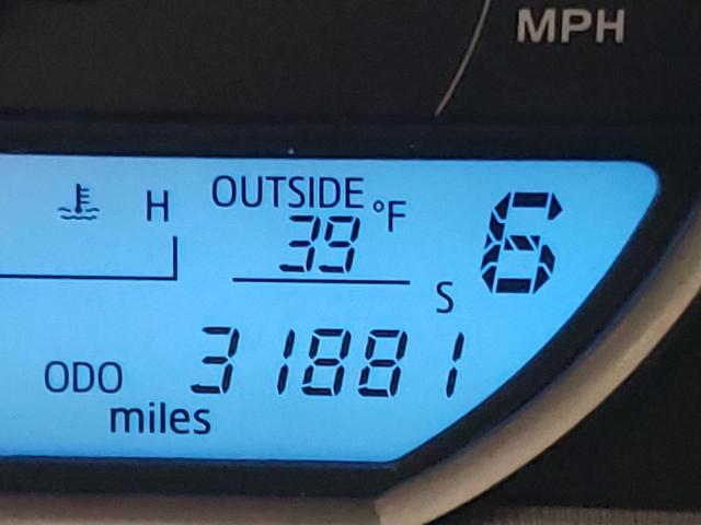 Photo 8 from auction – 2014 TOYOTA RAV4 XLE with VIN 2T3RFREV3EW190944