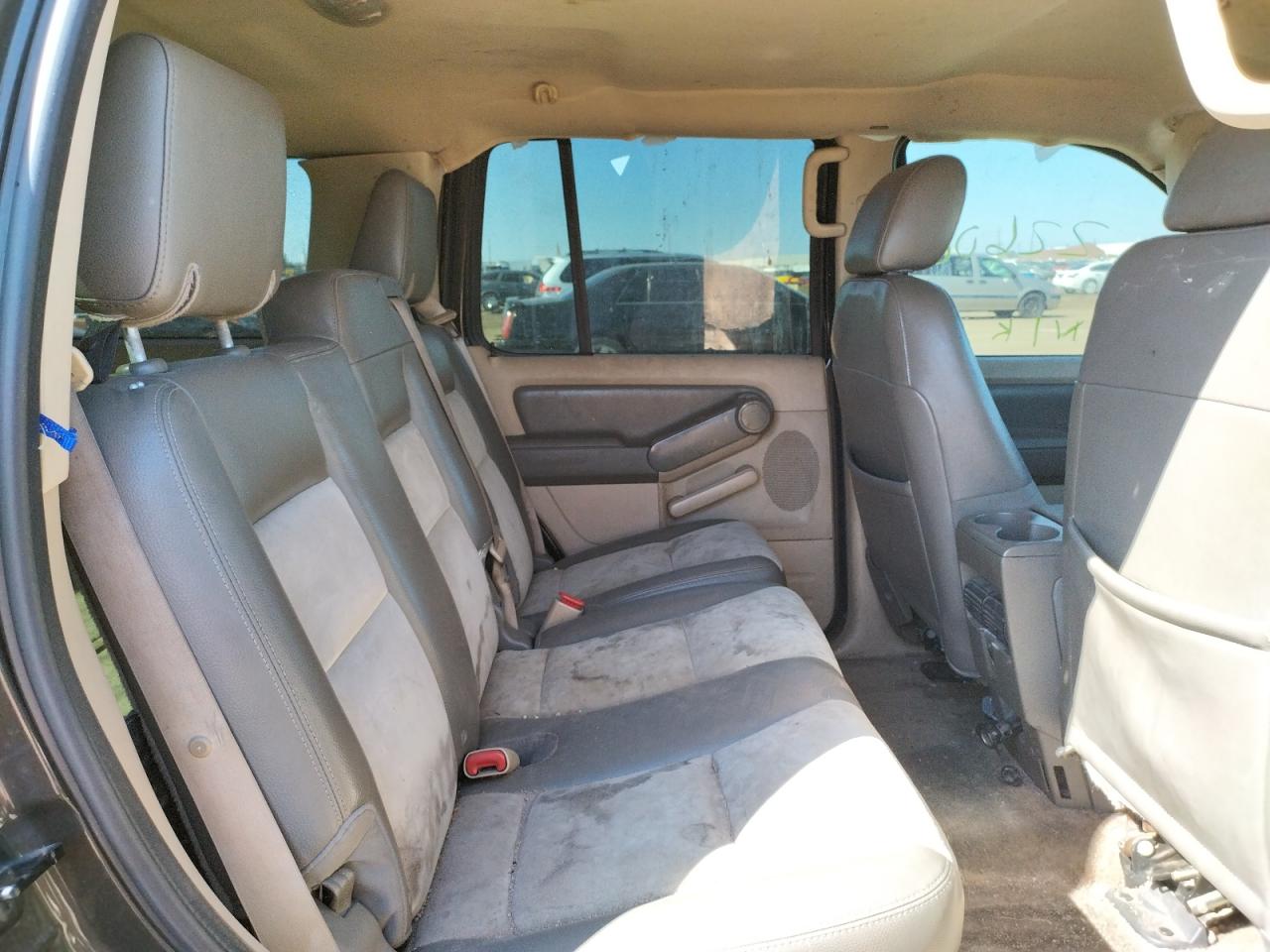 Photo 6 from auction – 2006 FORD EXPLORER E with VIN 1FMEU74E26ZA17665