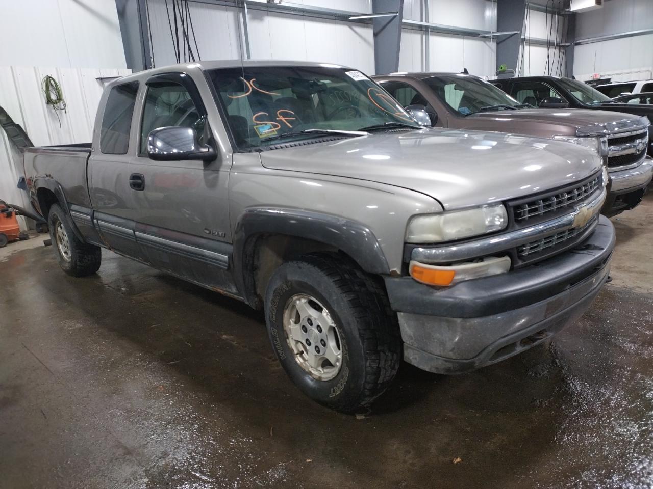 Photo 1 from auction – 1999 CHEVROLET SILVERADO with VIN 1GCEK19T5XE127441