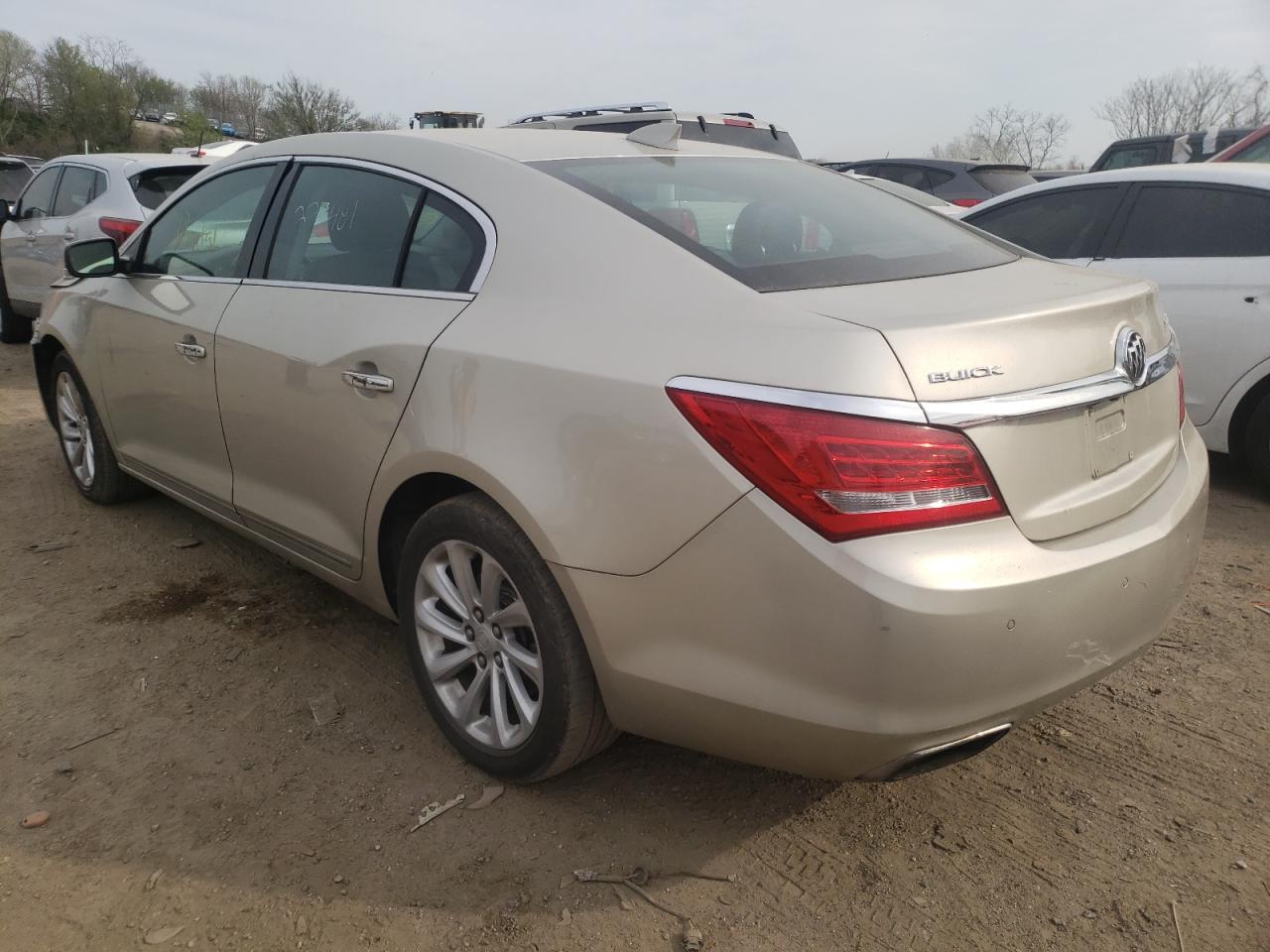 Photo 3 from auction – 2016 BUICK LACROSSE with VIN 1G4GB5G37GF177136