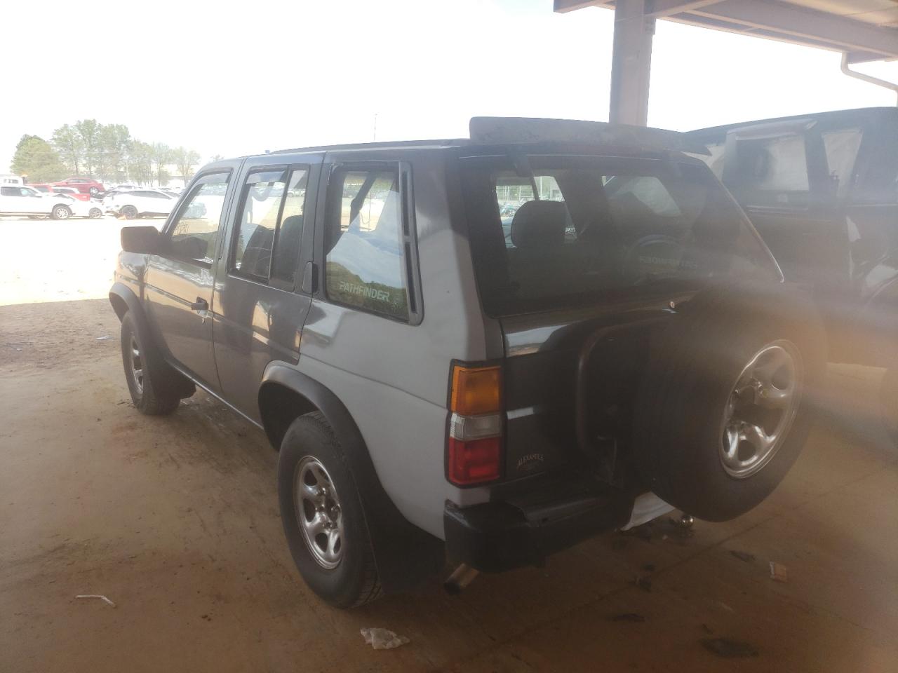 Photo 3 from auction – 1995 NISSAN PATHFINDER with VIN JN8HD17Y2SW018979