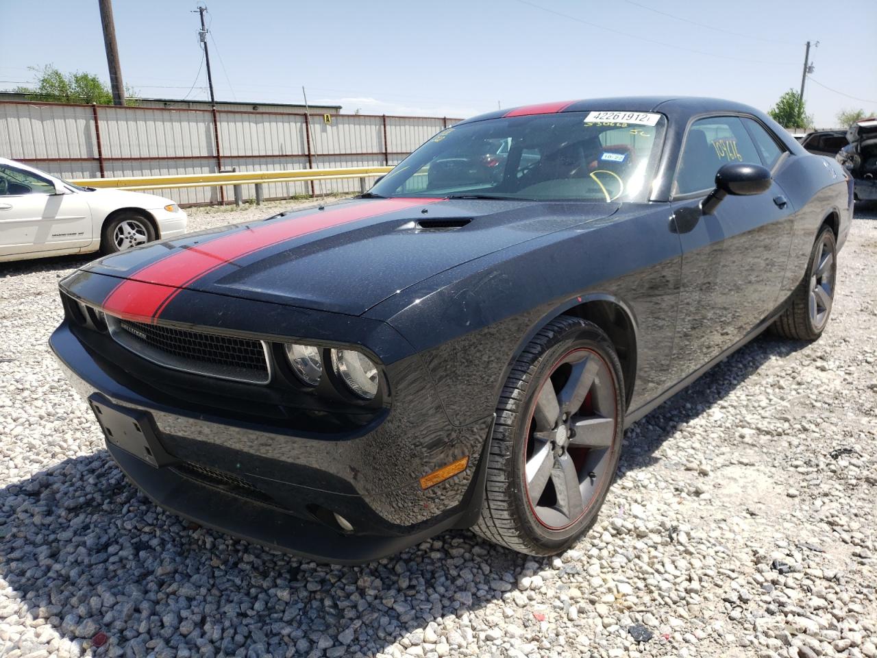 Фото 2 с аукциона – 2013 DODGE CHALLENGER с VIN 2C3CDYAG7DH530662