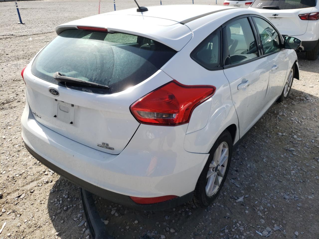 Photo 4 from auction – 2016 FORD FOCUS SE with VIN 1FADP3K22GL221823