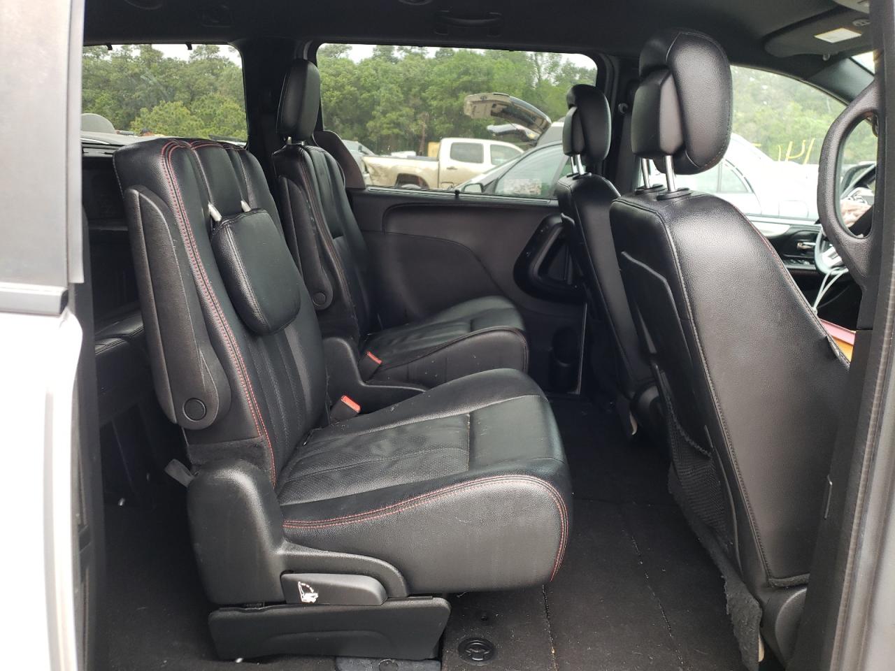 Photo 6 from auction – 2017 DODGE GRAND CARA with VIN 2C4RDGEG3HR769295