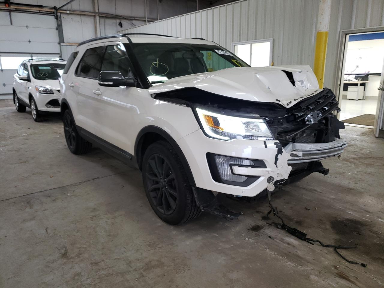 FORD EXPLORER X 2017 with VIN 1FM5K8D8XHGD84236 - Photo from auction